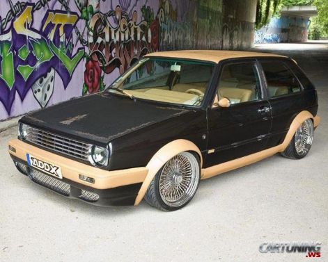 1228316917_560-volkswagen-golf-2.jpg