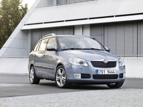 2008_skoda_fabia_combi_1.jpg